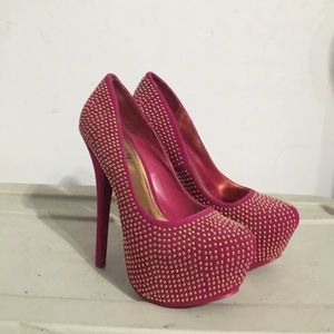 •pink heels•